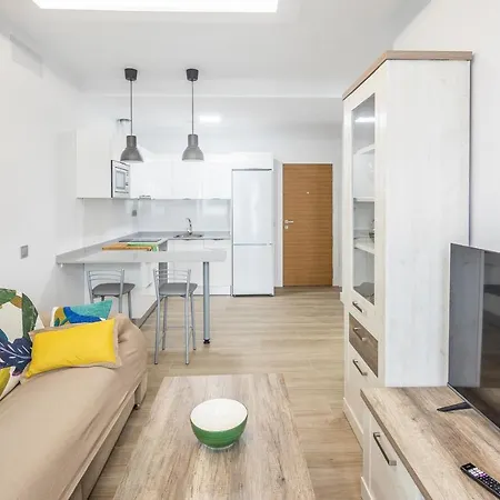 Apartamento Moderno Apto En Playa De Canteras Con Parking!
