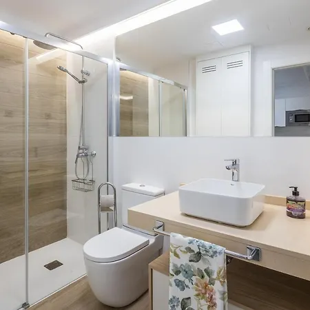 Moderno Apto En Playa De Canteras Con Parking! Apartamento Las Palmas de Gran Canaria